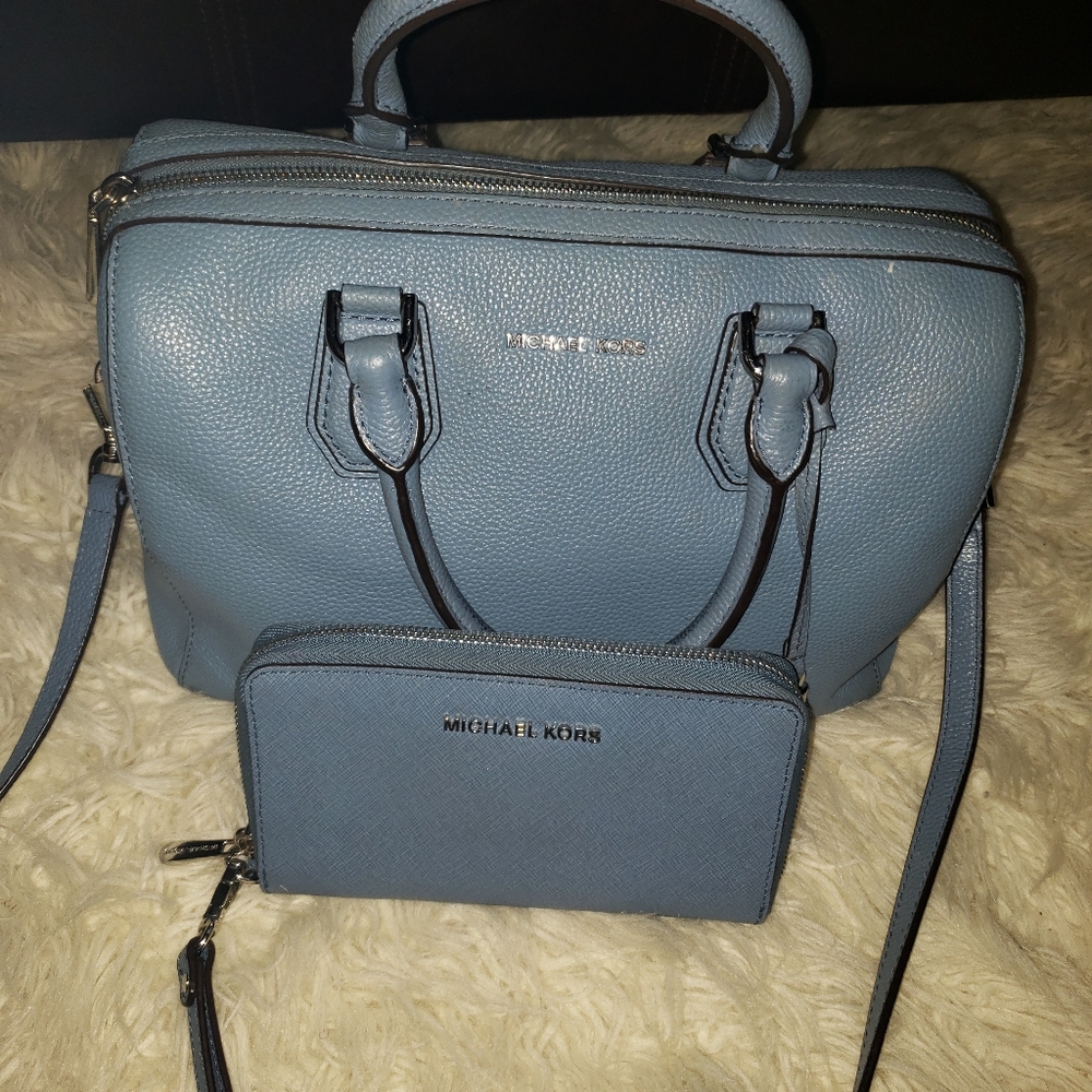 Purses - Picture 6 of 7